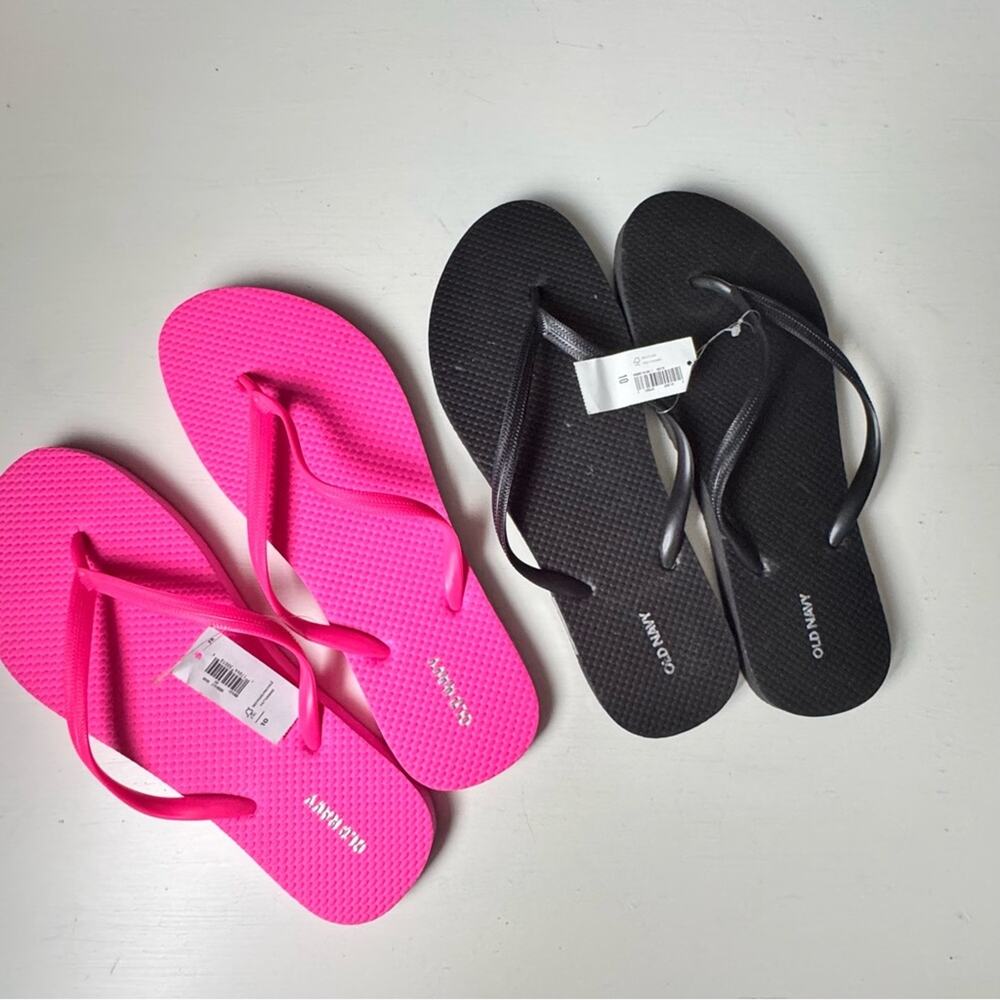 Old Navy Vibrant Pink and Classic Black Sandals Two Bundle Flip Flops Sz 10 NWT